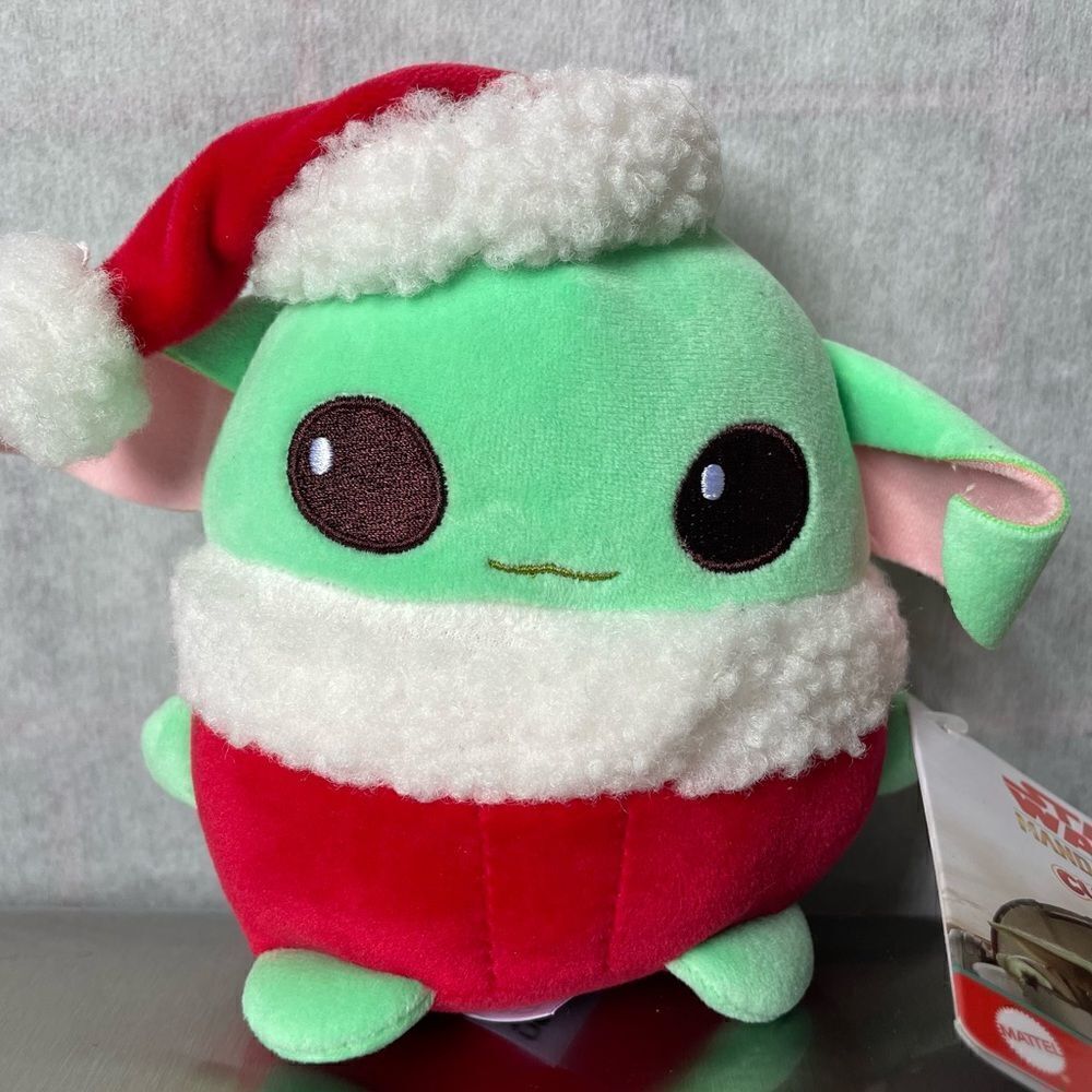 Mattel Star Wars Mandalorian Grogu *NEW* Plush Christmas Themed Toy (5 in)